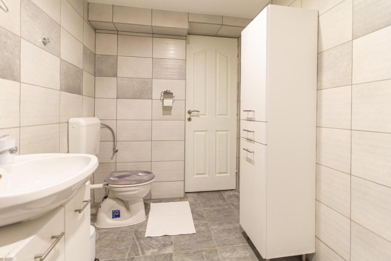 Appartement Deli Terasz A Free Parking, Self-check-in Anytime